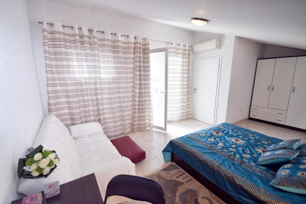 Apartments Link Rovinj Zimmer foto